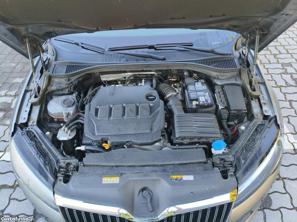 Skoda Superb Break 2.0 TDI Ambition DSG 150cv — fotografia 19