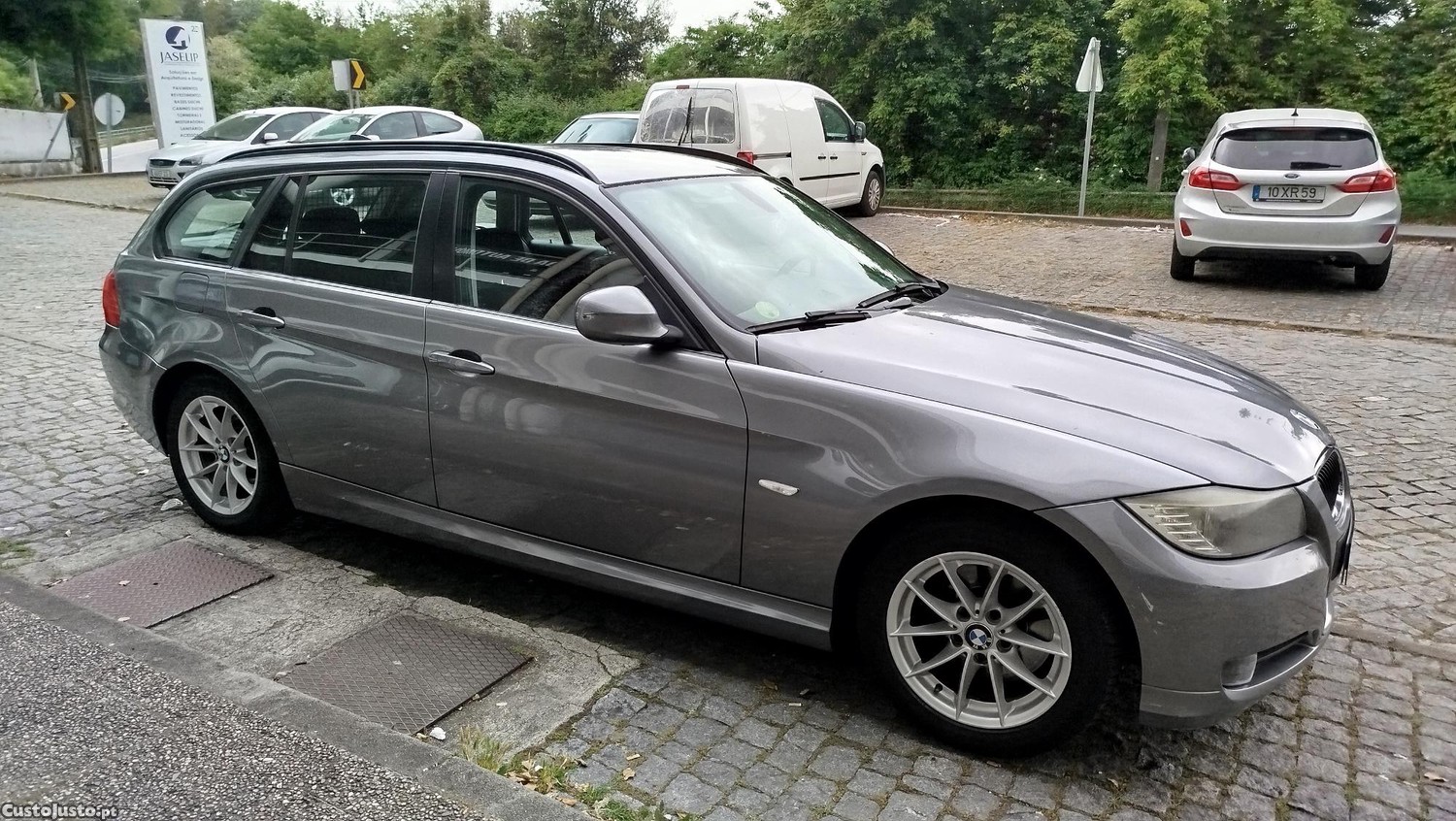 BMW 318 d Touring — fotografia 16