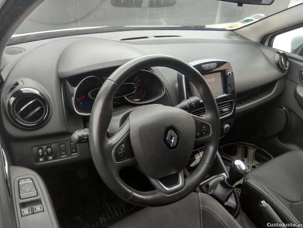 Renault Clio 1.5 dCi 90 (66 kW / 90 cv) [11.2012 - 08.2021] - 16 — photo 4