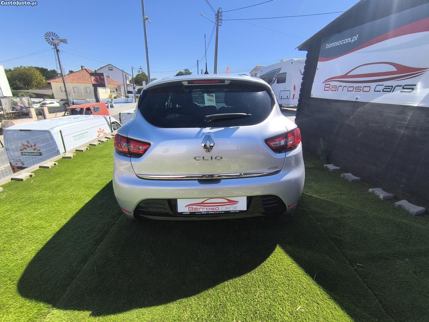 Renault Clio 1.5 DCI LIMITED — fotografia 8