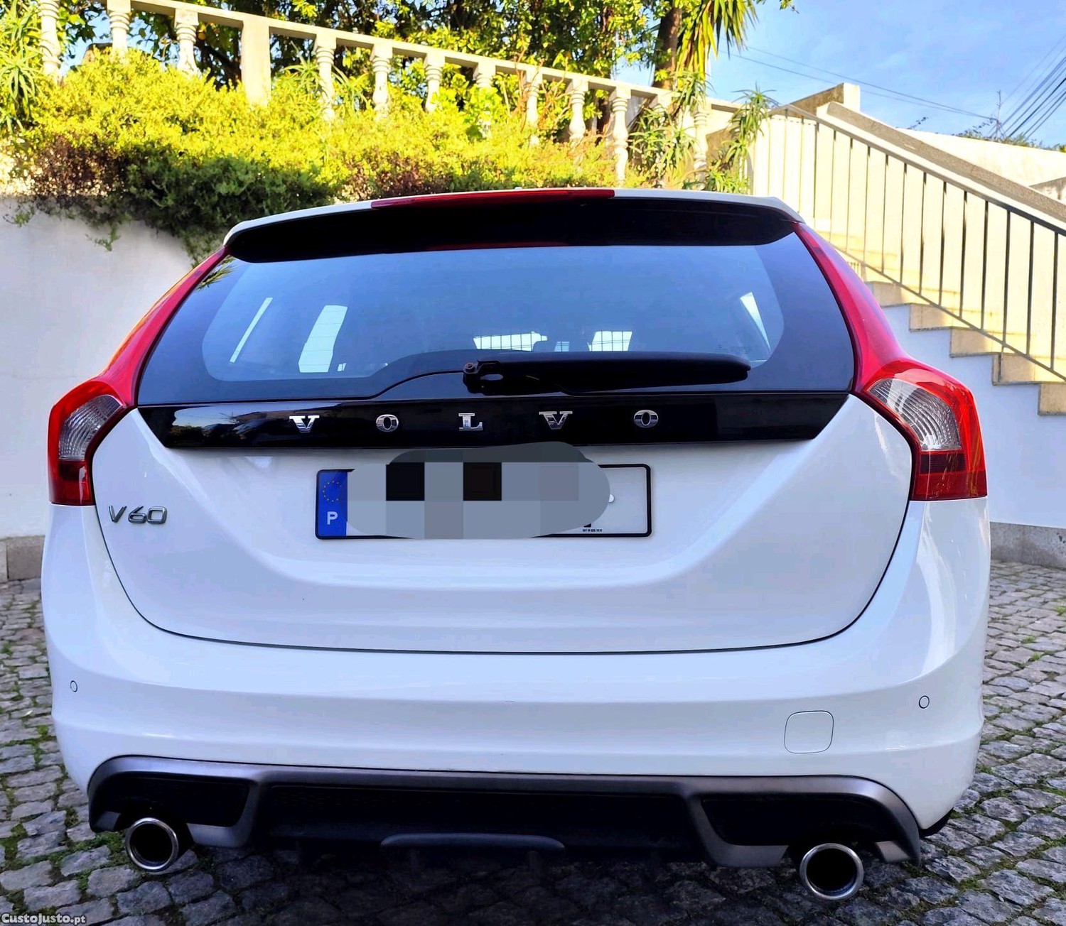 Volvo V60 R-Design — fotografia 8