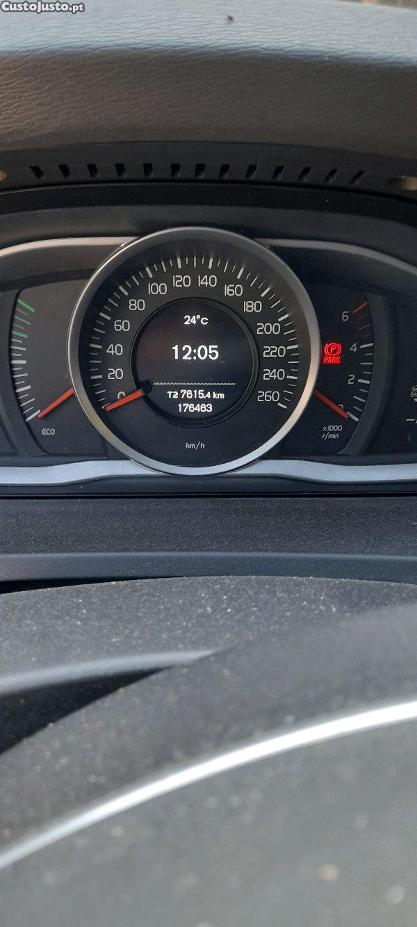 Volvo S60 D2 summun — fotografia 3