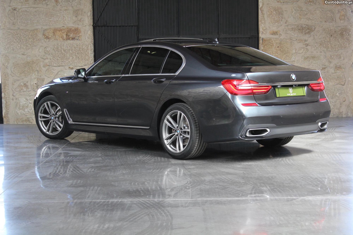 BMW 730 Xdrive - 18 — photo 3