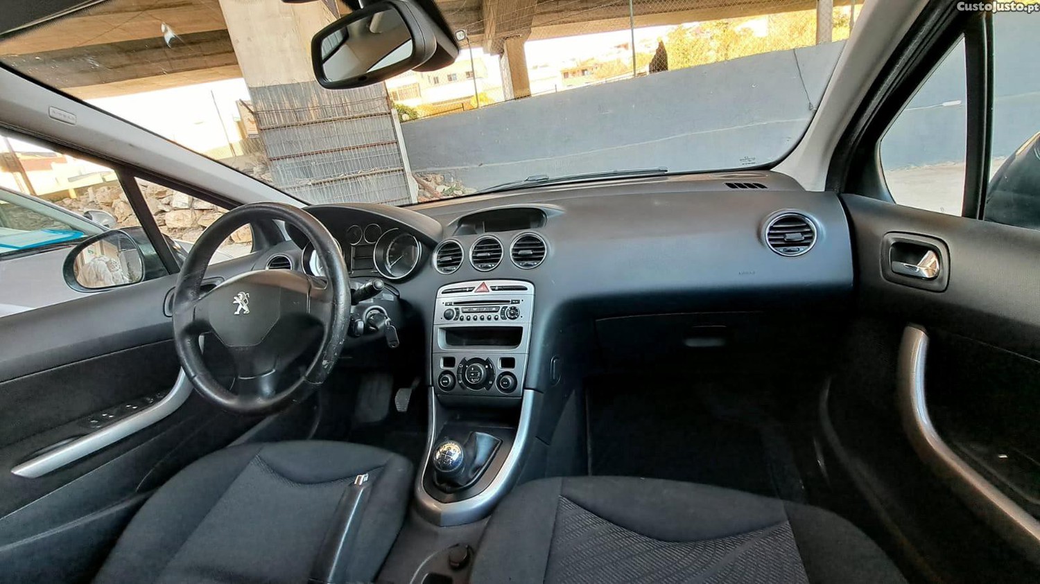 Peugeot 308 1.6 HDi Active — fotografia 10