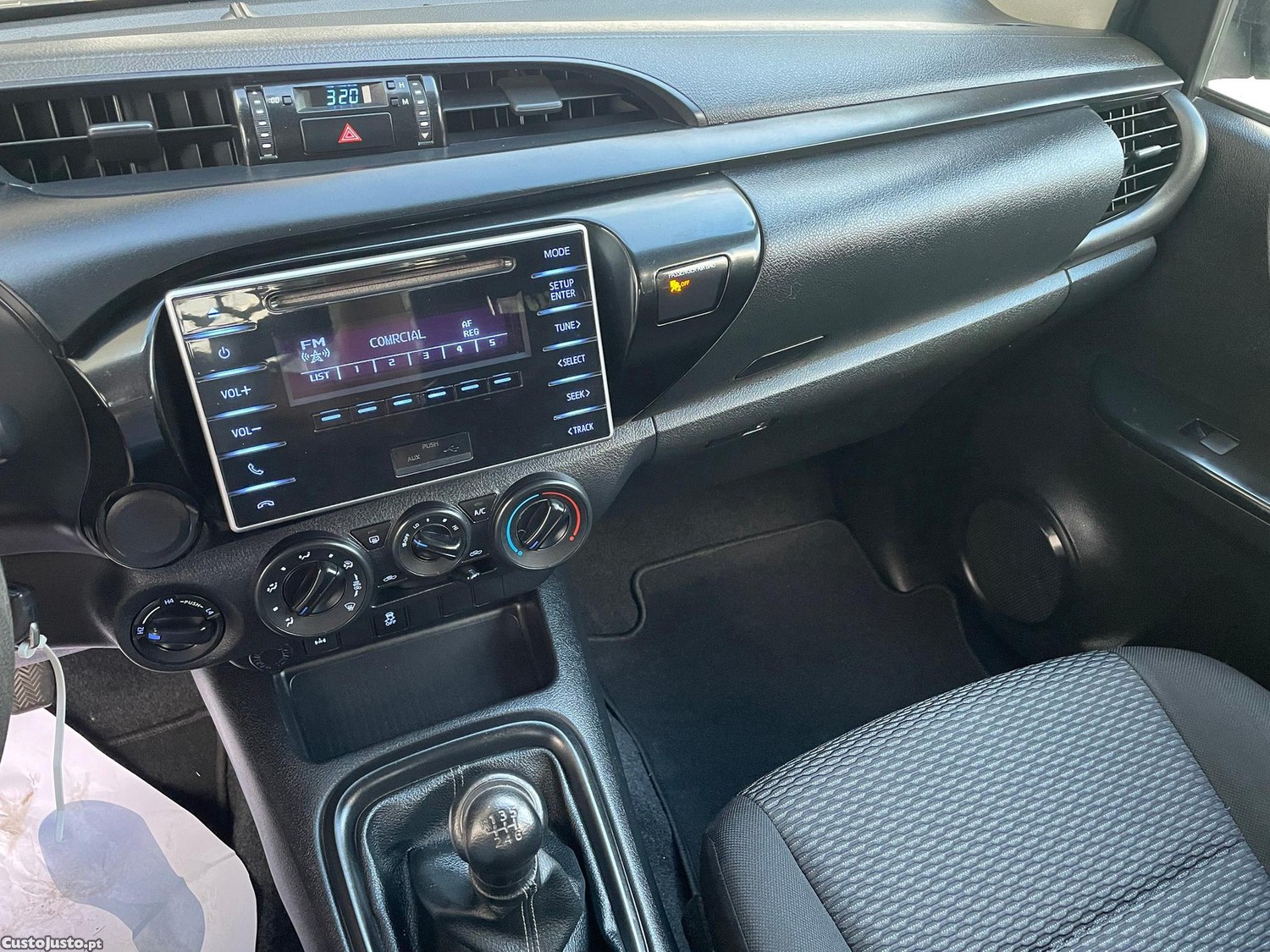 Toyota Hilux 2.4 D-4D 4WD CD CM — fotografia 10