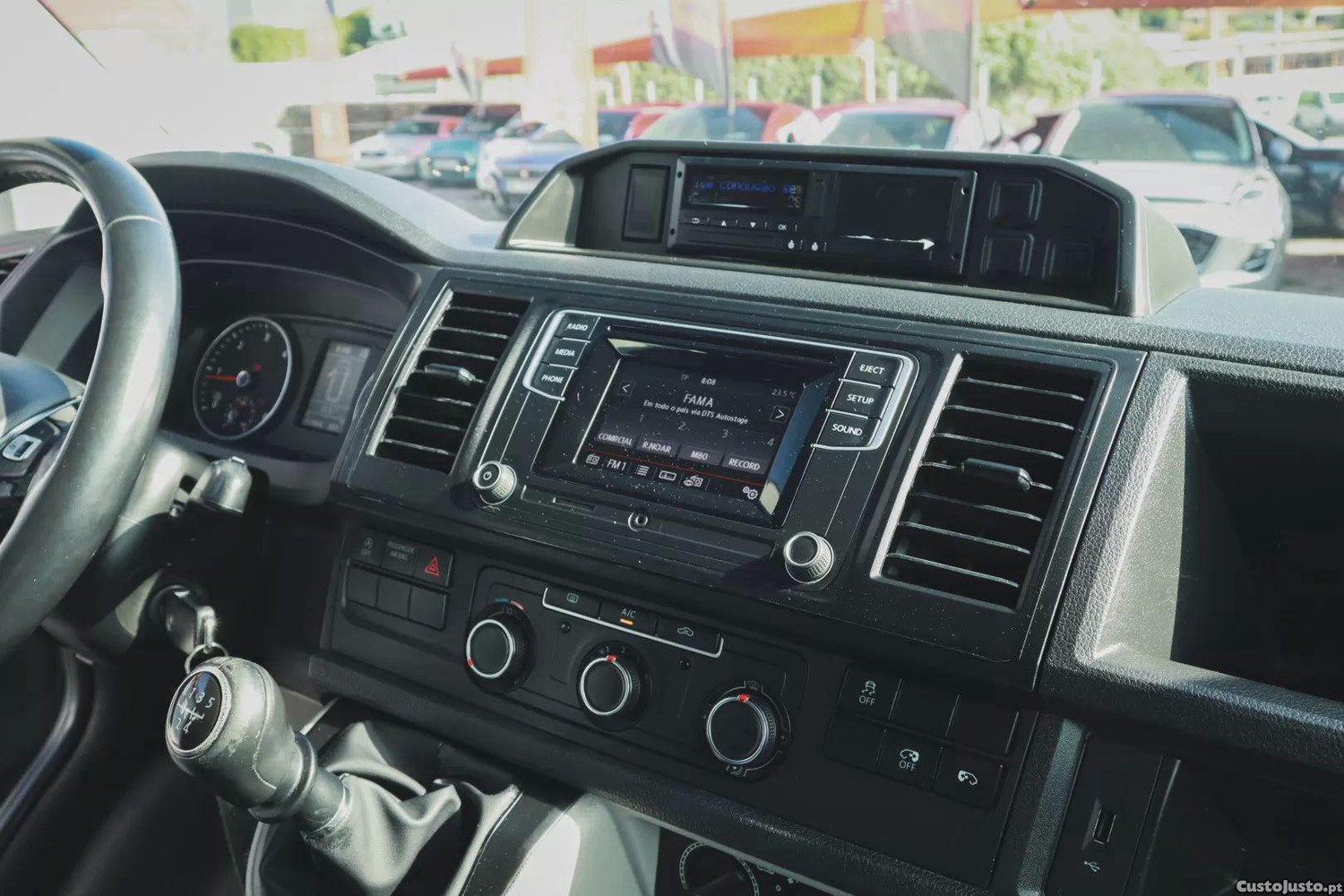 Volkswagen Transporter 2.0 tdi longa 9 lug — fotografia 4