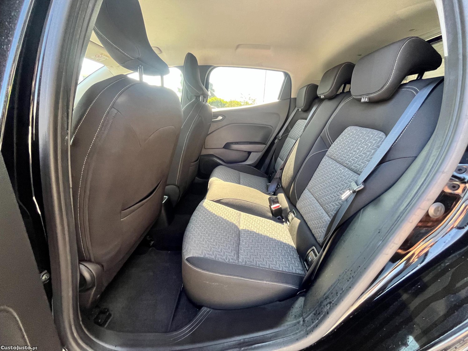 Renault Clio 1.0 TCe Evolution — fotografia 6