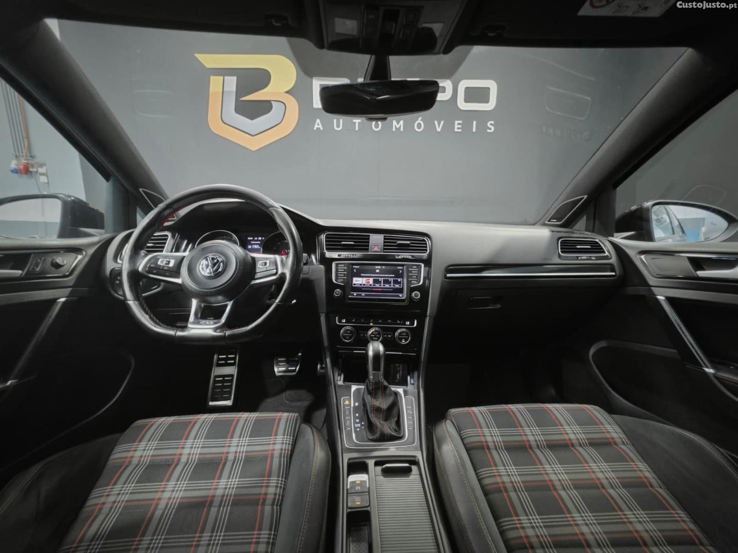 Volkswagen Golf 2.0 TSi GTi DSG Performance — fotografia 5