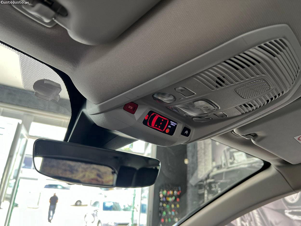 Citroën C5 Aircross 1.6 Hybrid Feel e-EAT8 — fotografia 3