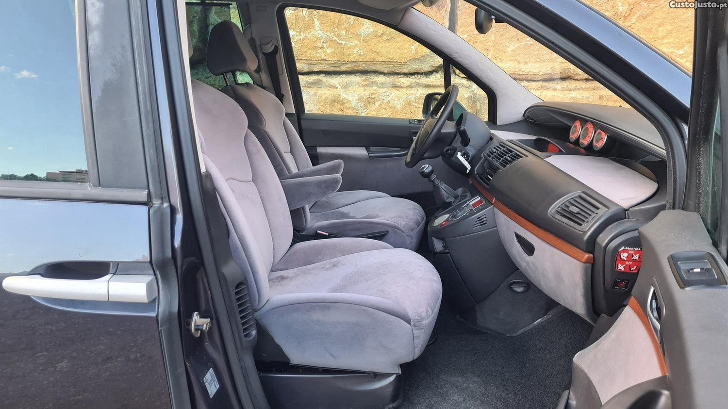 Citroën C8 2.0 HDi 16V SX — fotografia 4