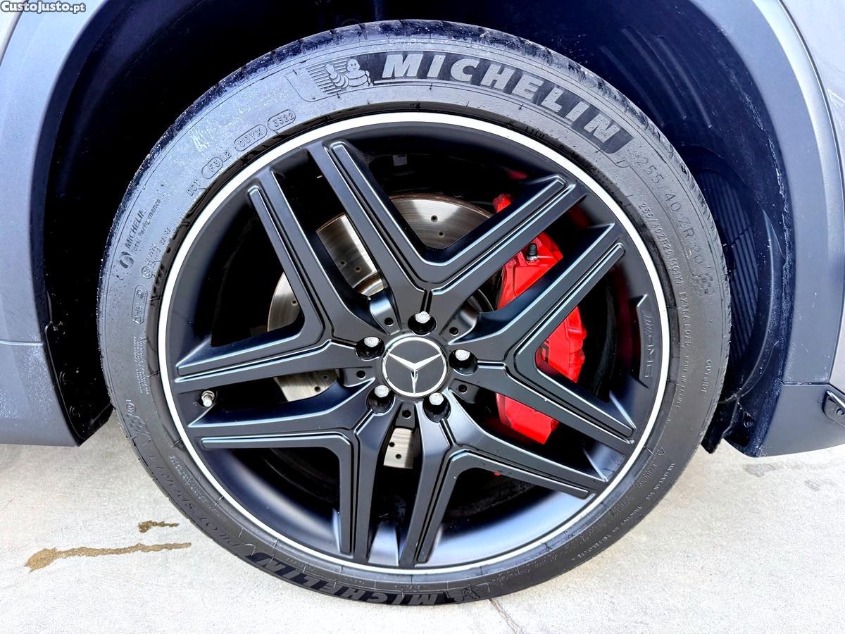 Mercedes-Benz GLA 45 AMG S Turbo 4-Matic — fotografia 17
