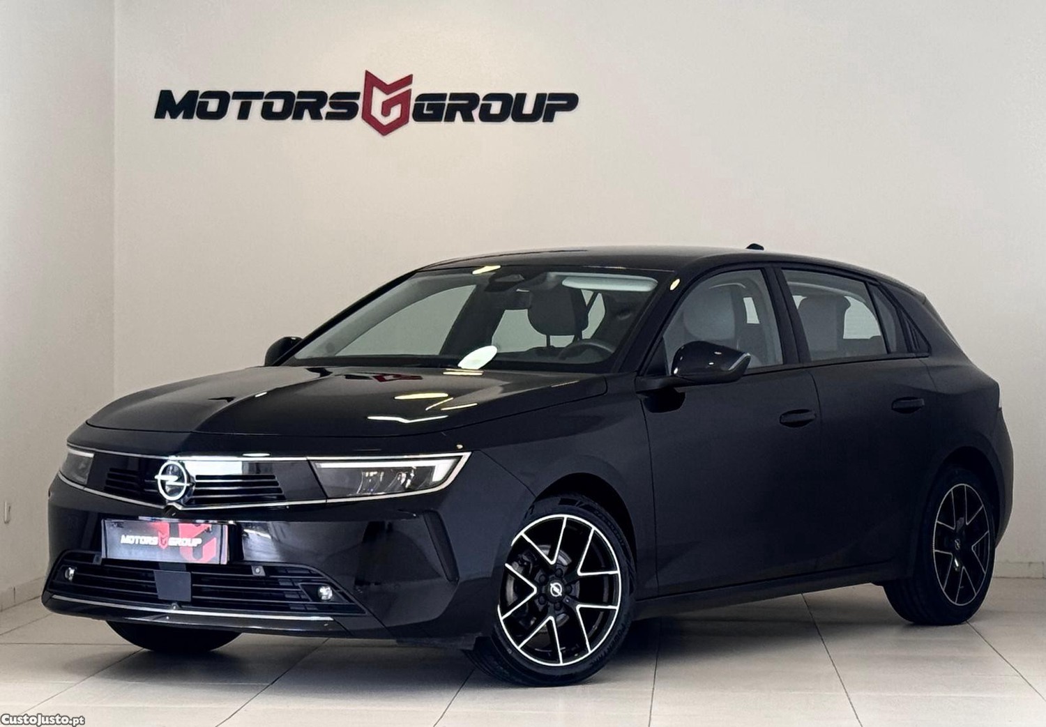 Opel Astra 1.2 T Edition — fotografia 2