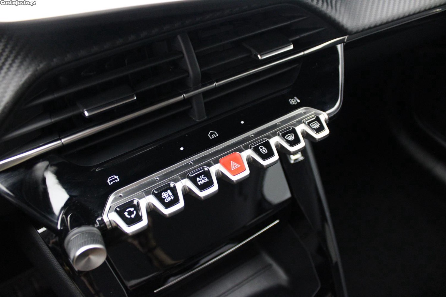 Peugeot 208 1.2 PURETECH ALLURE — fotografia 16