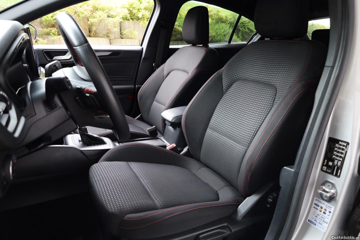 Ford Focus 1.0 EcoBoost MHEV ST-Line Aut. — fotografia 6