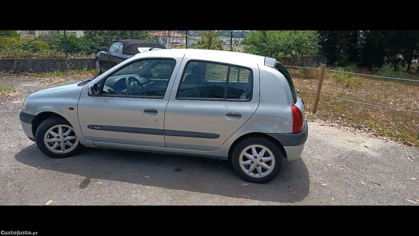 Renault Clio 1.2 — fotografia 11