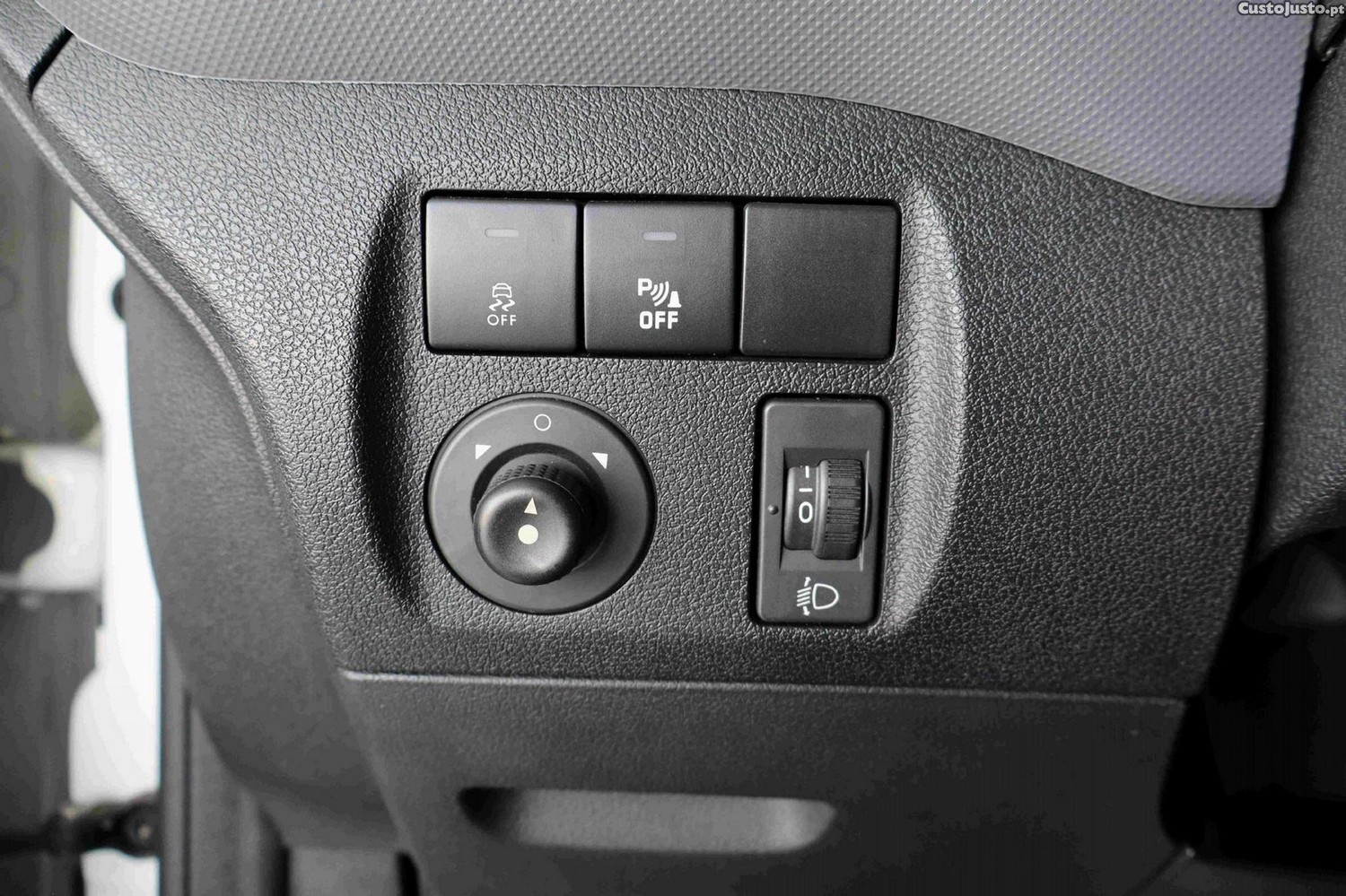 Peugeot Partner 1.6 BlueHDi Confort — fotografia 17