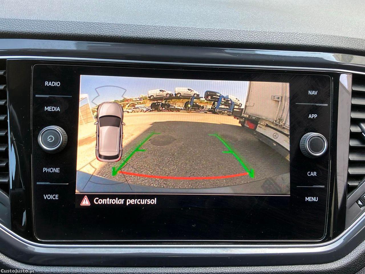 Volkswagen T-Roc 1.5 TSI Sport DSG — fotografia 5