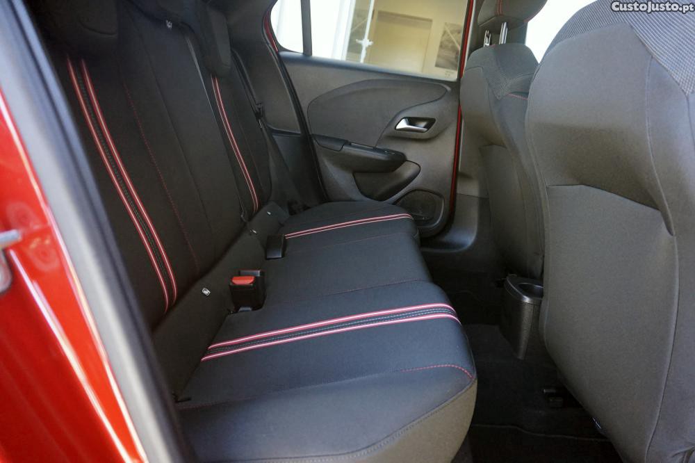 Opel Corsa 1.2 T GS — fotografia 22