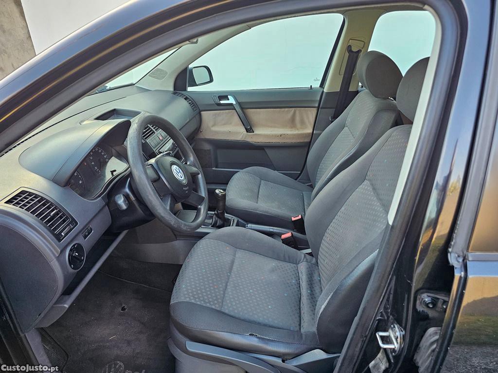 Volkswagen Polo 1.2i 12v 65cv 06/2002 — fotografia 5