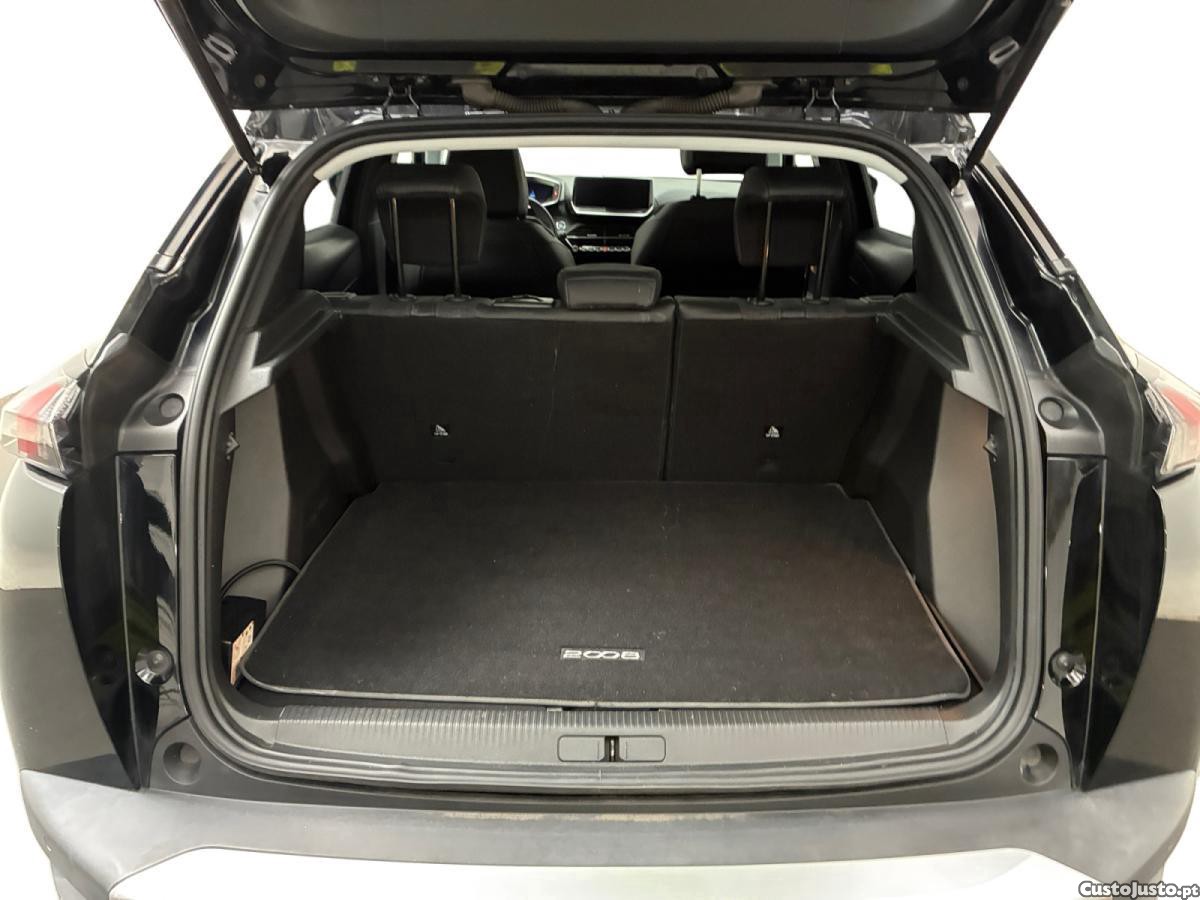 Peugeot 2008 50 kWh Allure Pack — fotografia 2