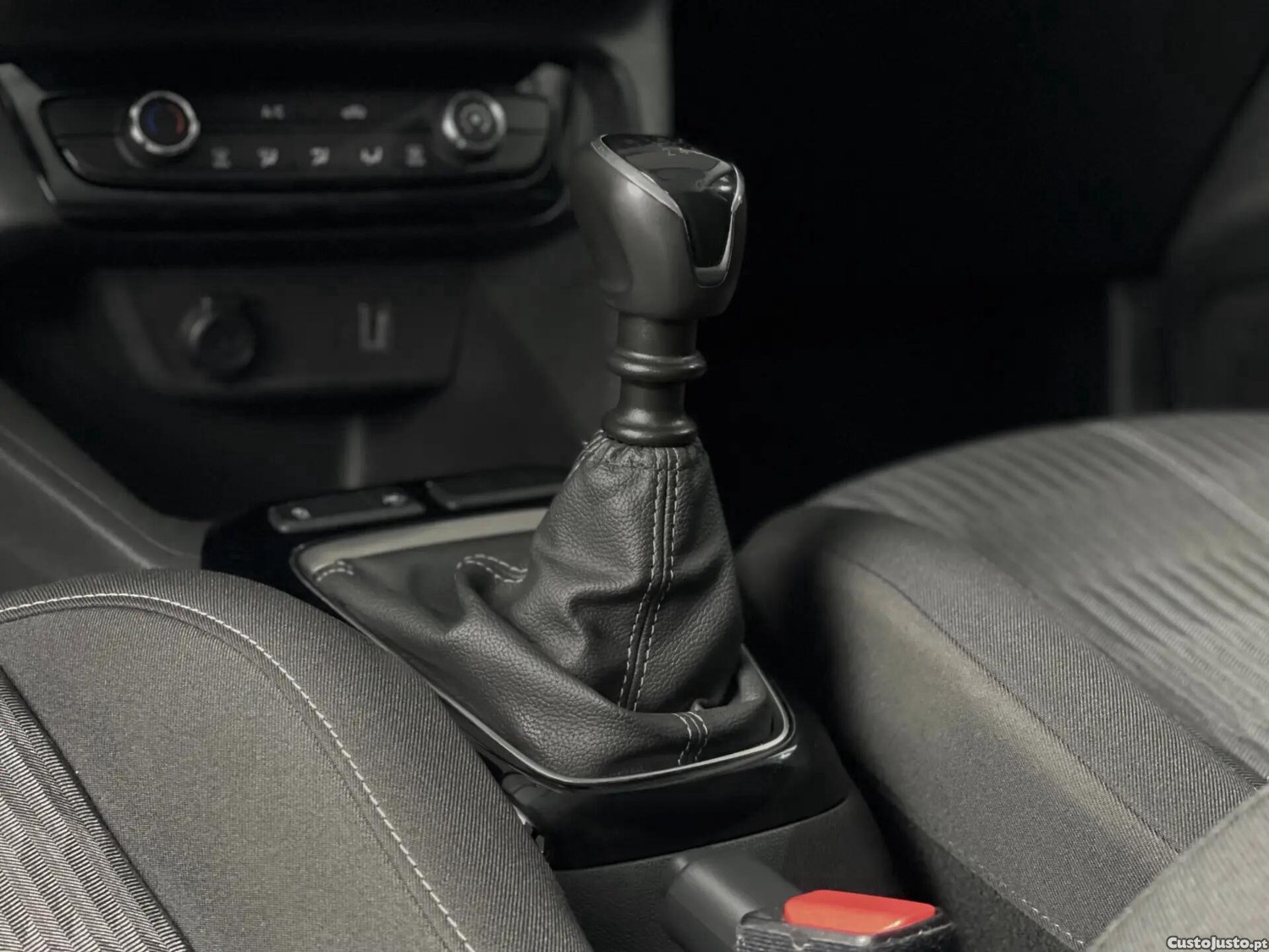 Opel Corsa 1.5 D Business Edition — fotografia 7
