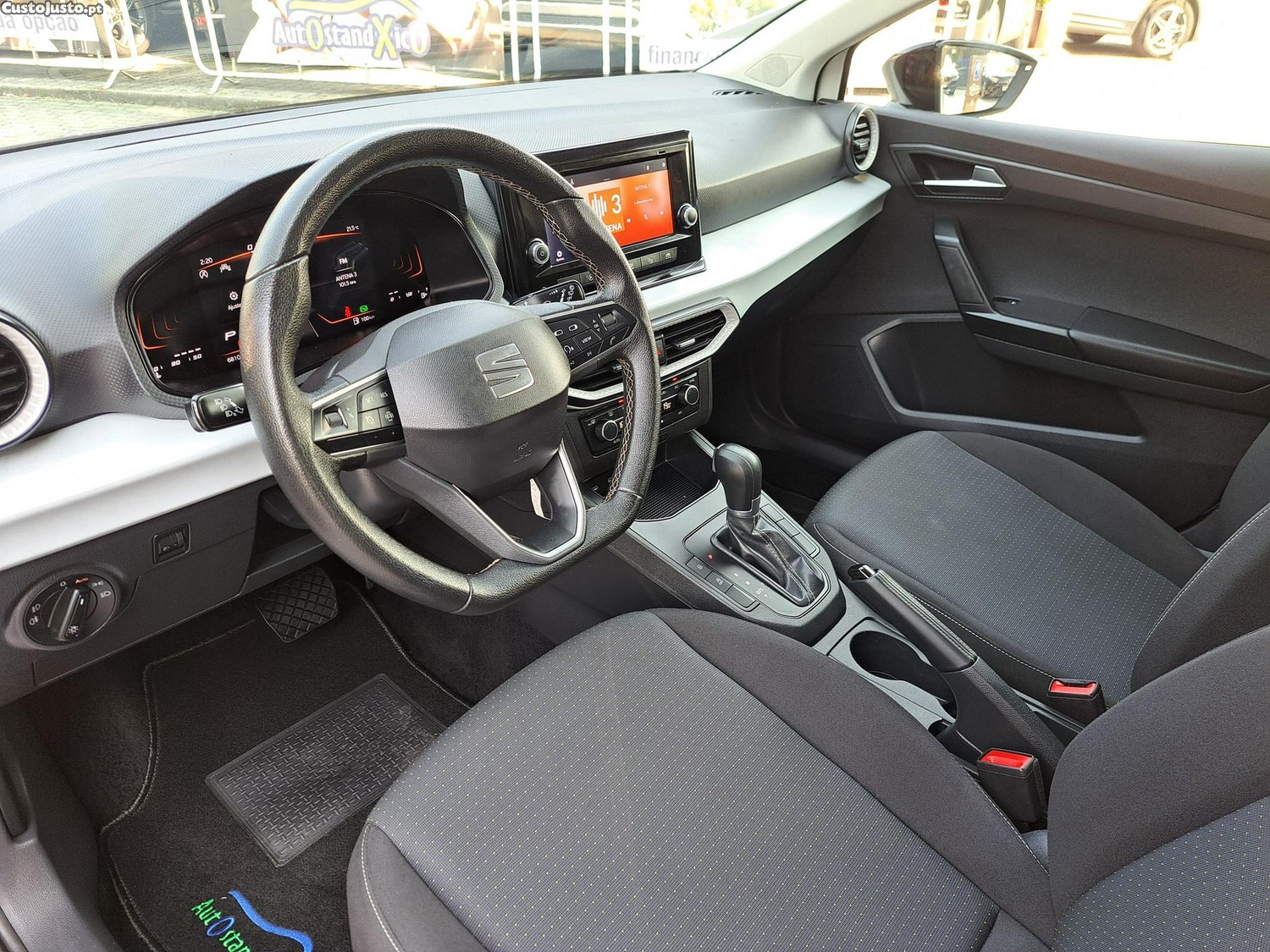 SEAT Ibiza 1.0 TSI Style Plus DSG — fotografia 21
