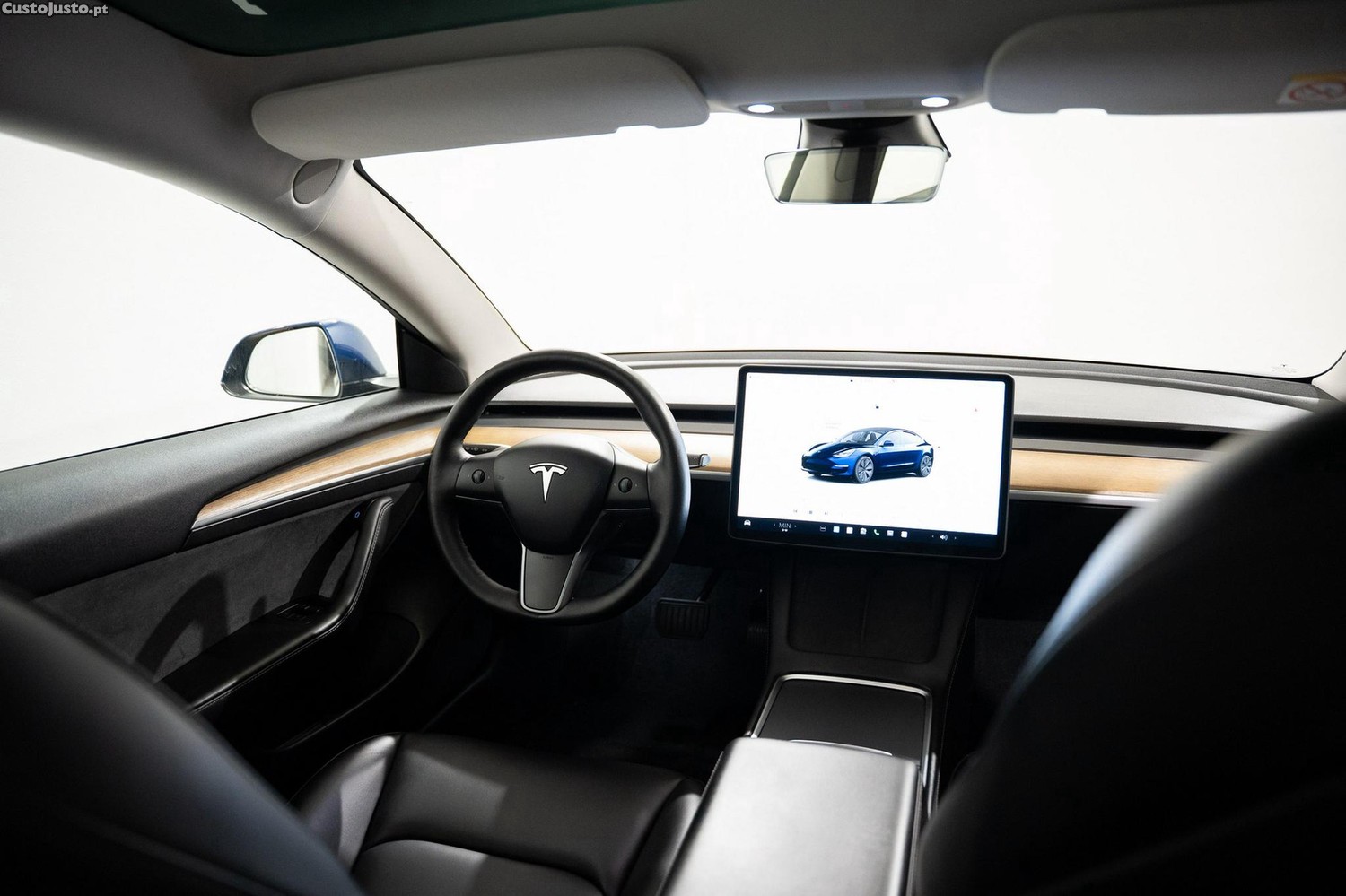 Tesla Model 3 Long-Range Dual Motor AWD — fotografia 15