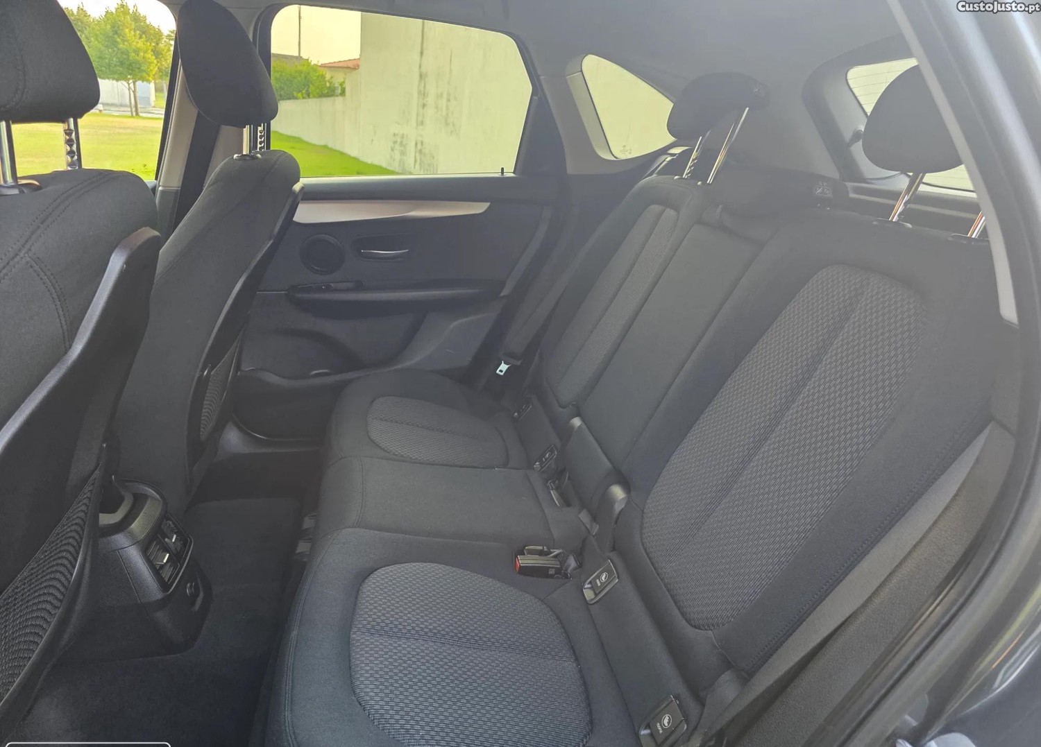 BMW 216 Active Tourer d Line Luxury — fotografia 5