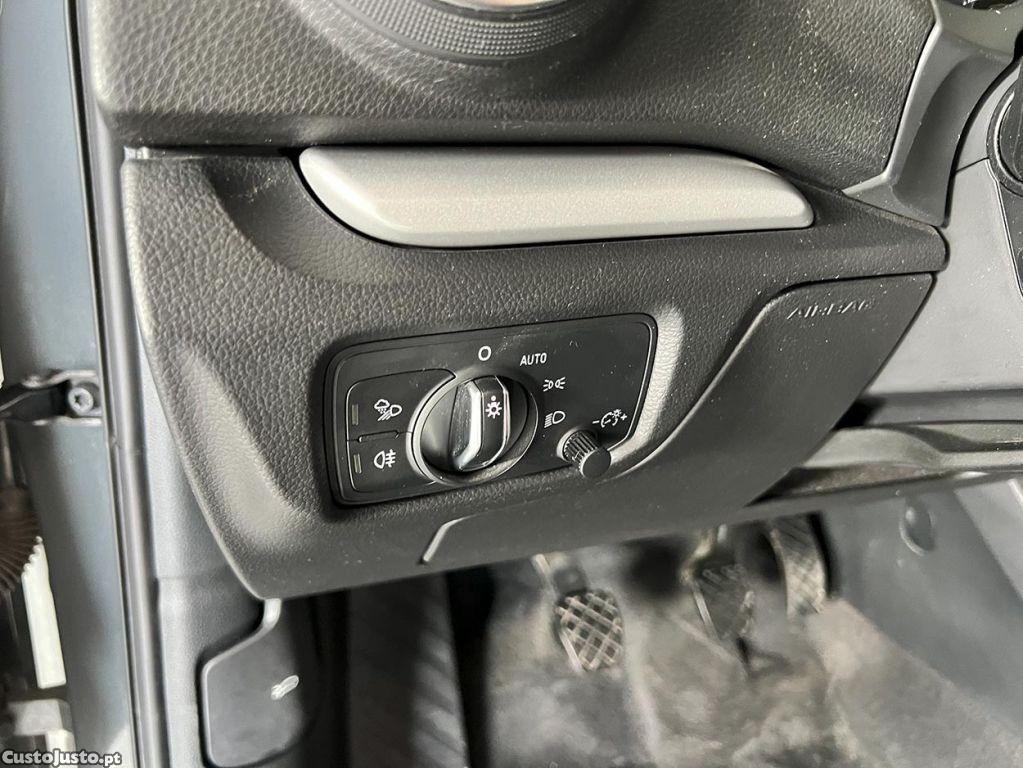 Audi A3 Sportback 1.0 TFSI — fotografia 3