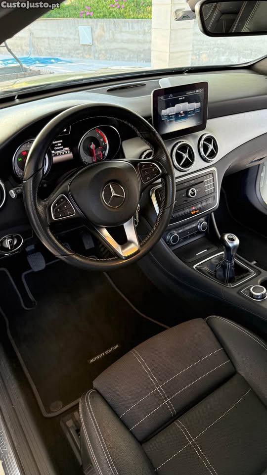 Mercedes-Benz GLA 180 180 D — fotografia 6