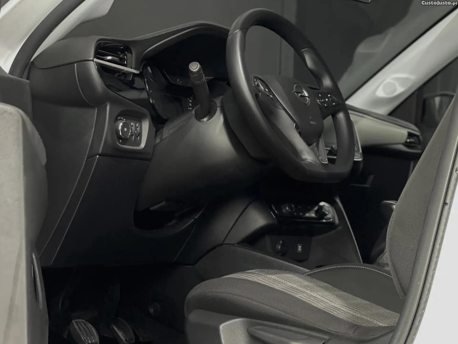 Opel Corsa 1.5 D Business Edition — fotografia 10