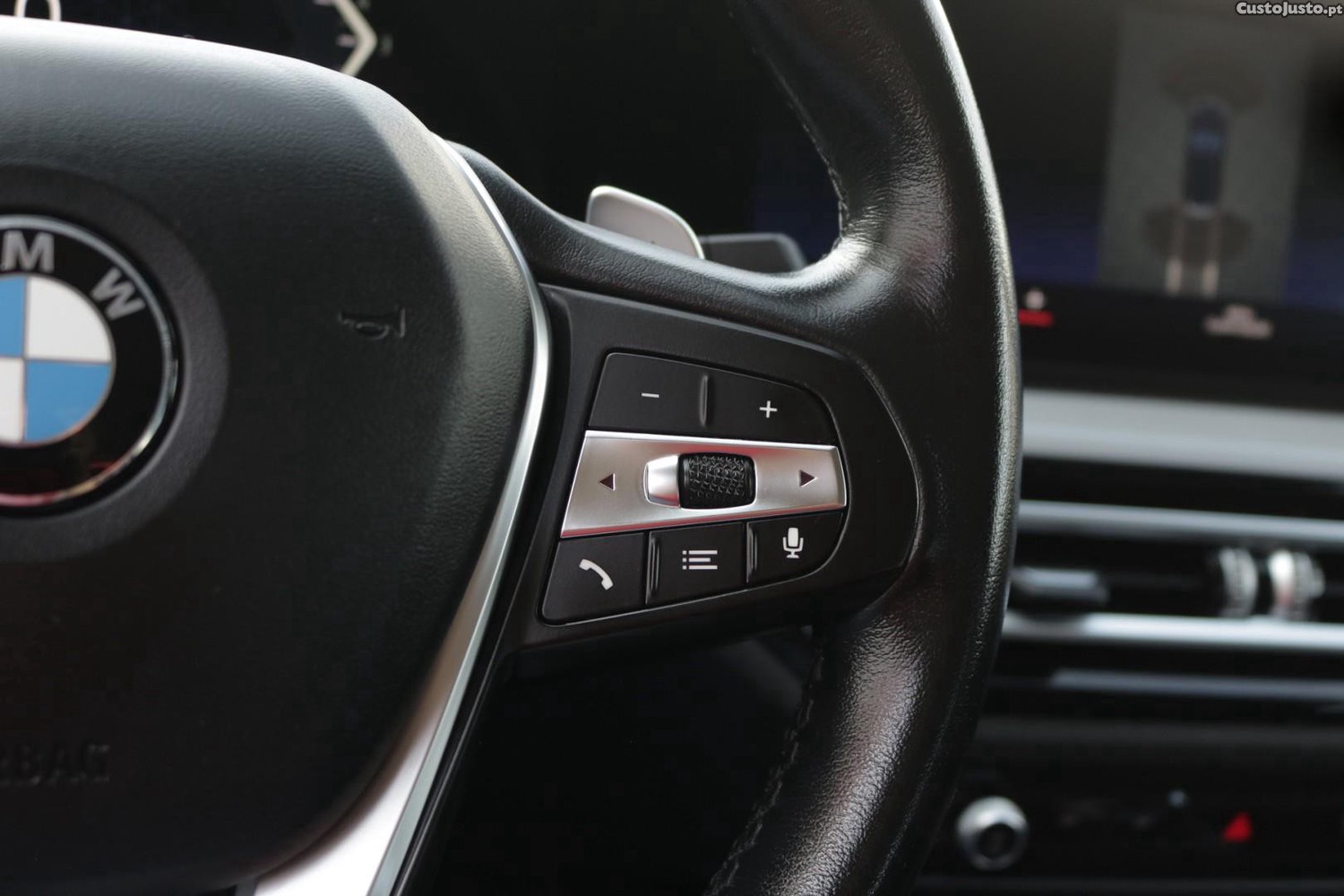BMW 318 d Touring Auto 150cv — fotografia 21