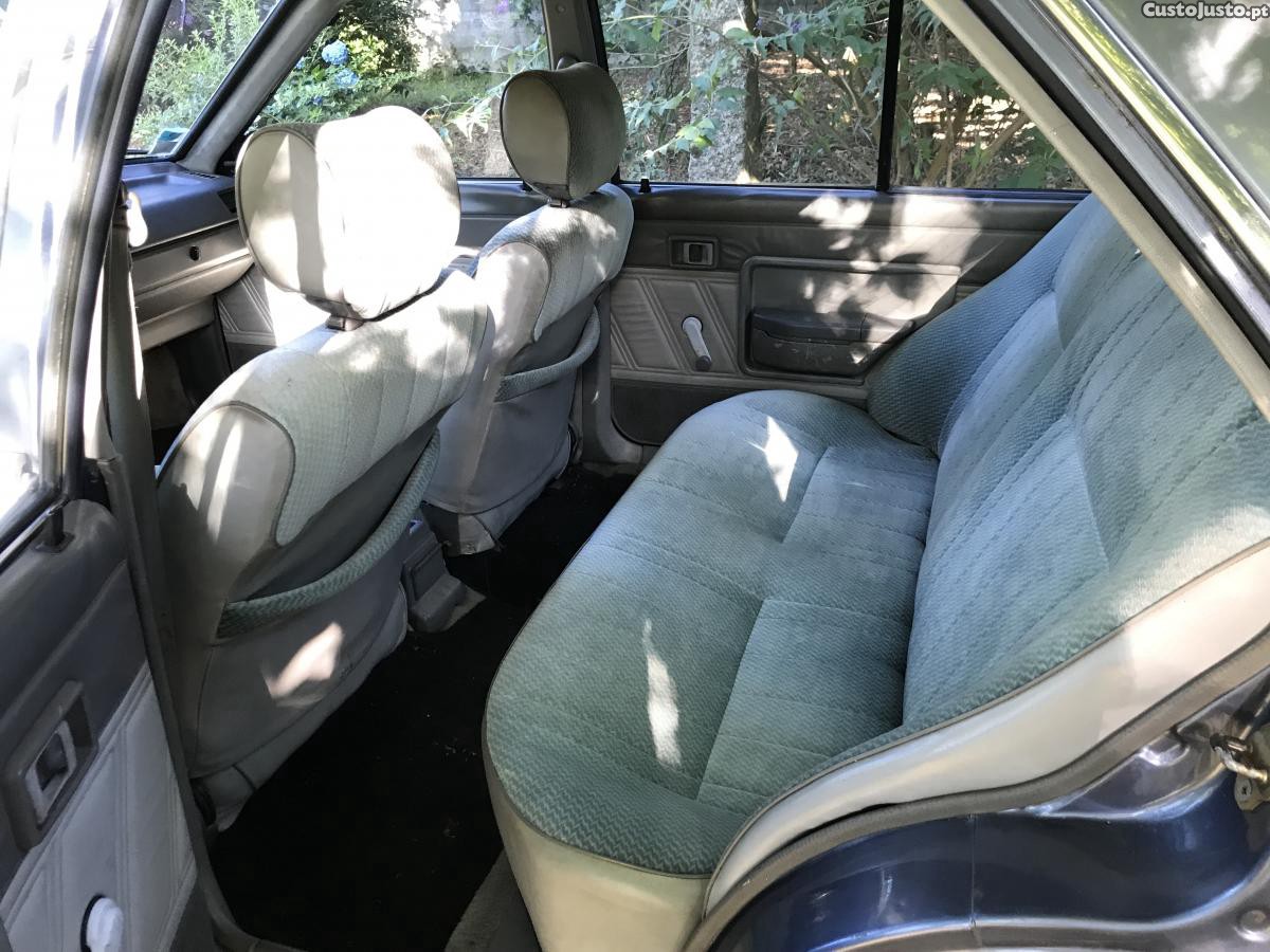 Nissan Sunny sunny — fotografia 2