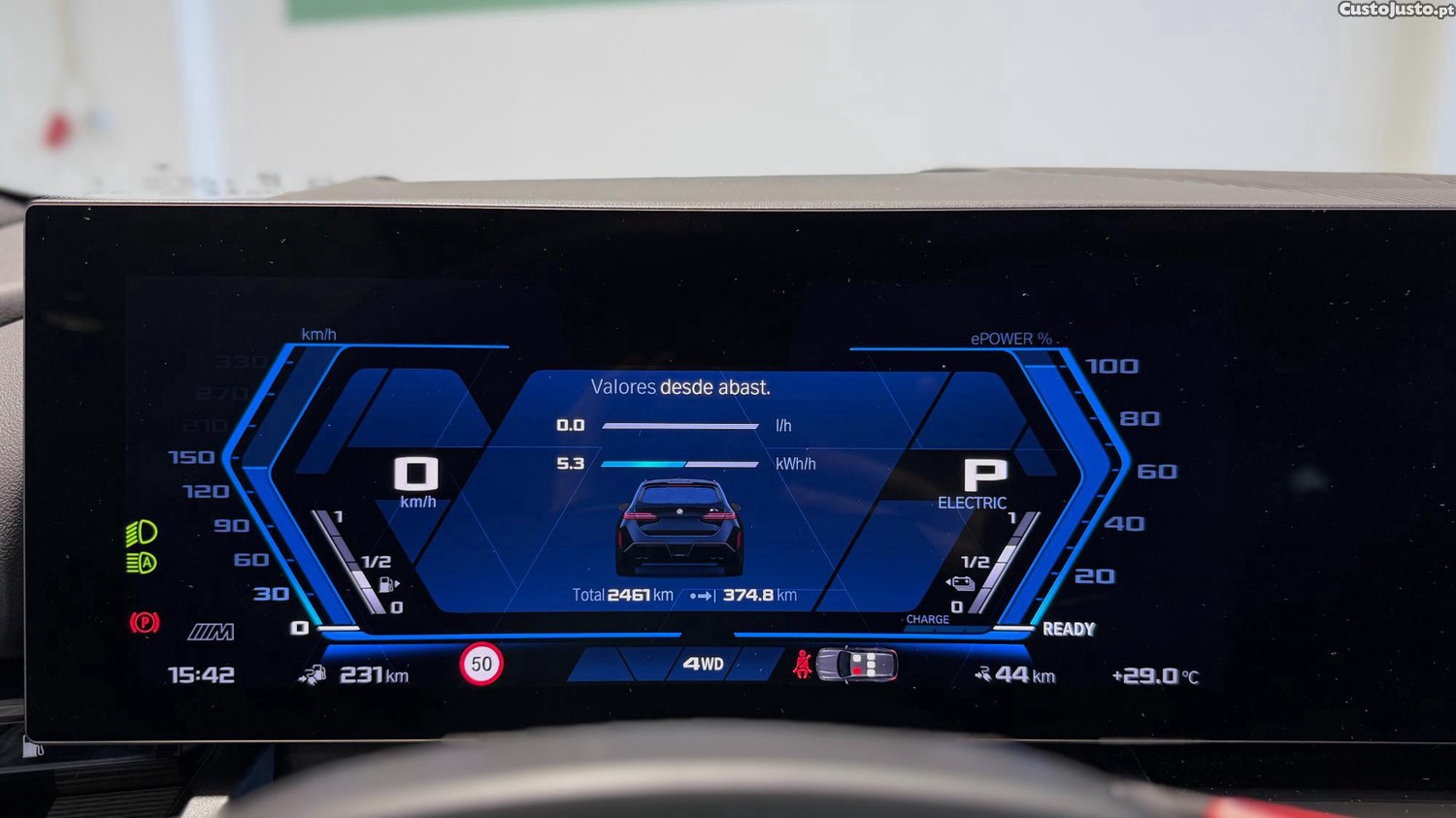 BMW M5 Touring xDrive G99 — fotografia 11