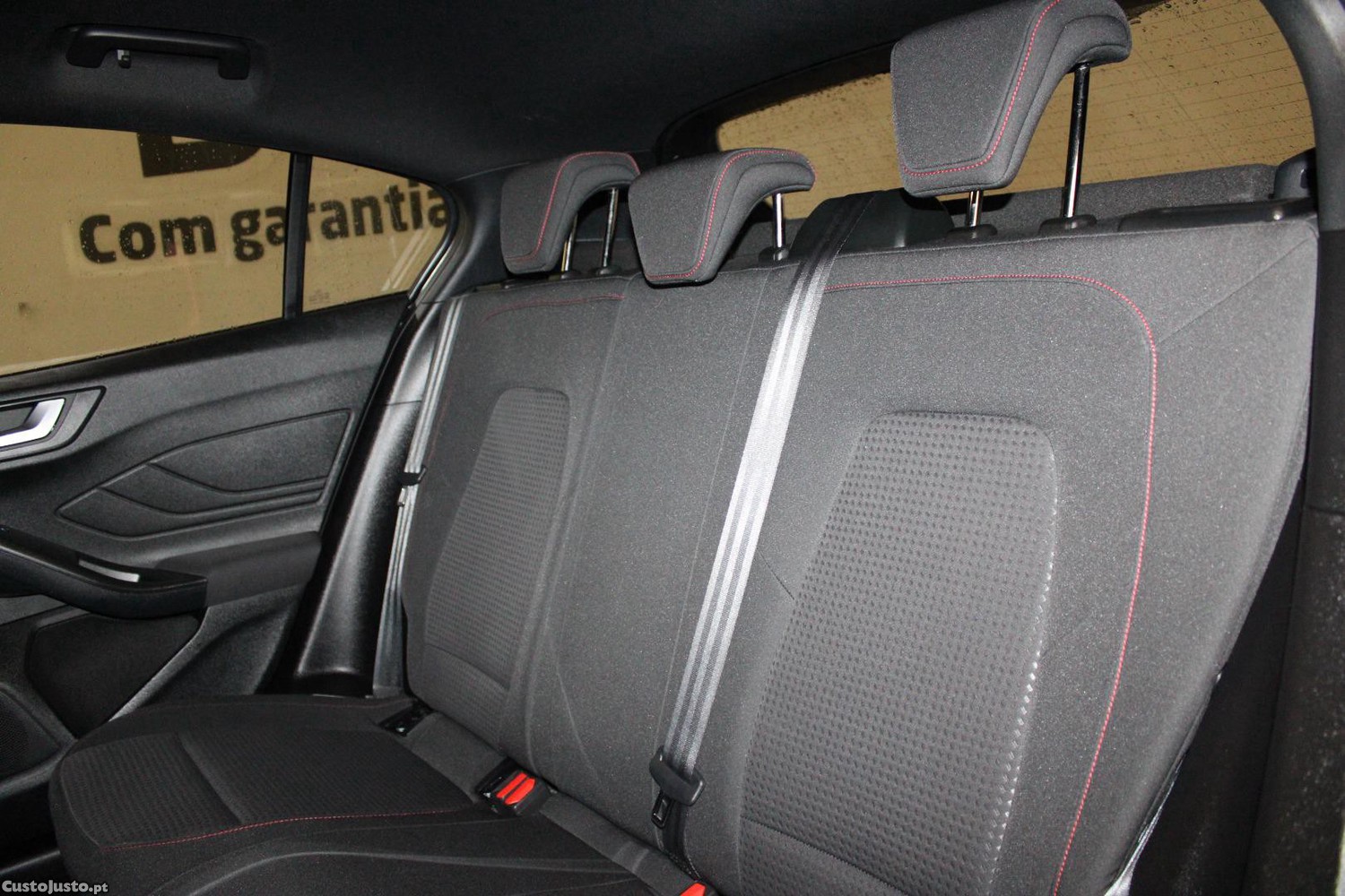 Ford Focus 1.0 ECOBOOST ST-LINE — fotografia 8