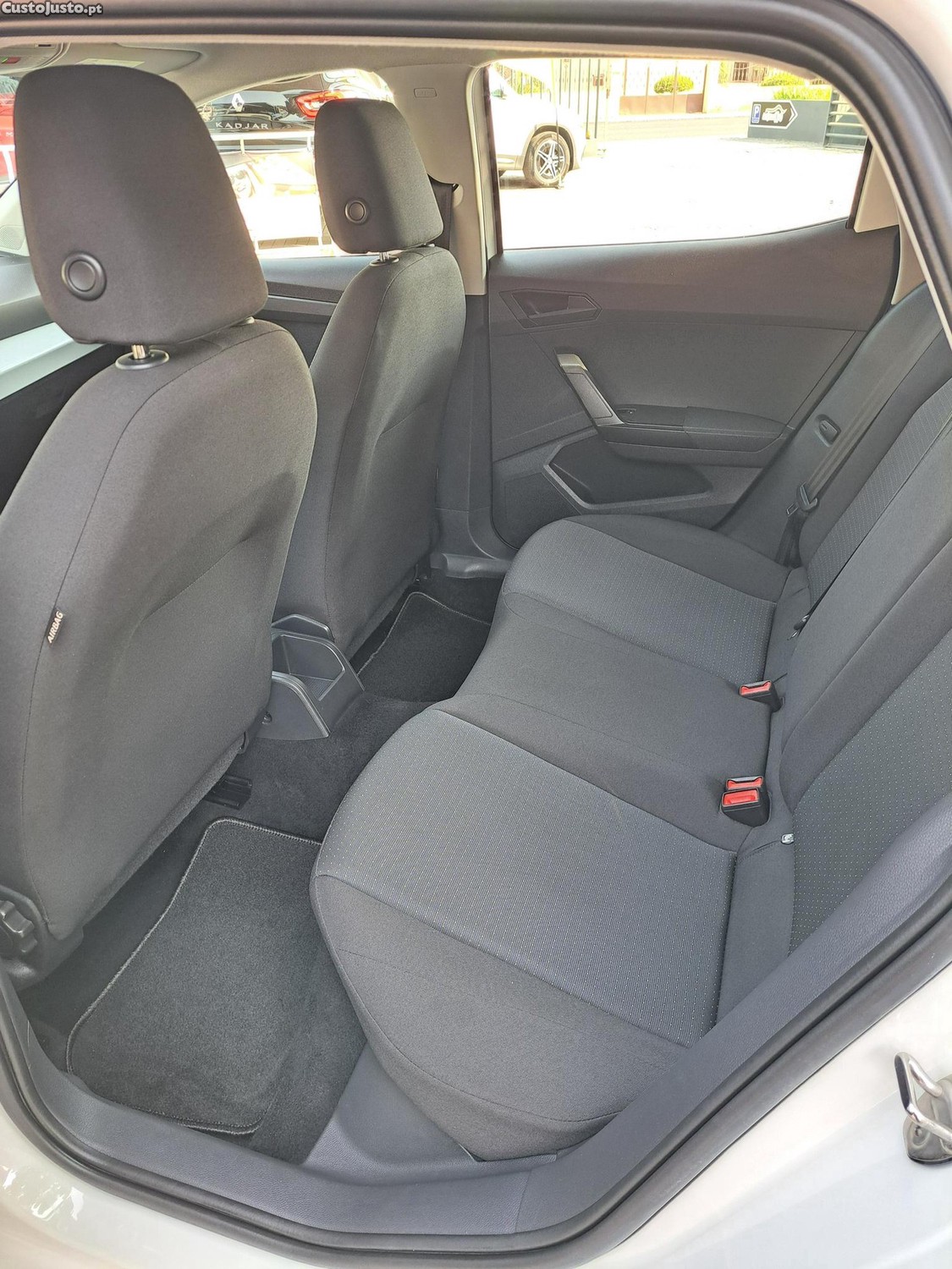 SEAT Ibiza 1.0 TSI Style Plus DSG — fotografia 20