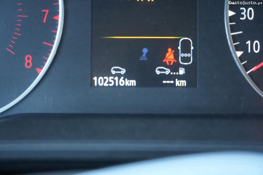 Renault Clio 1.0 TCe Evolution — fotografia 3