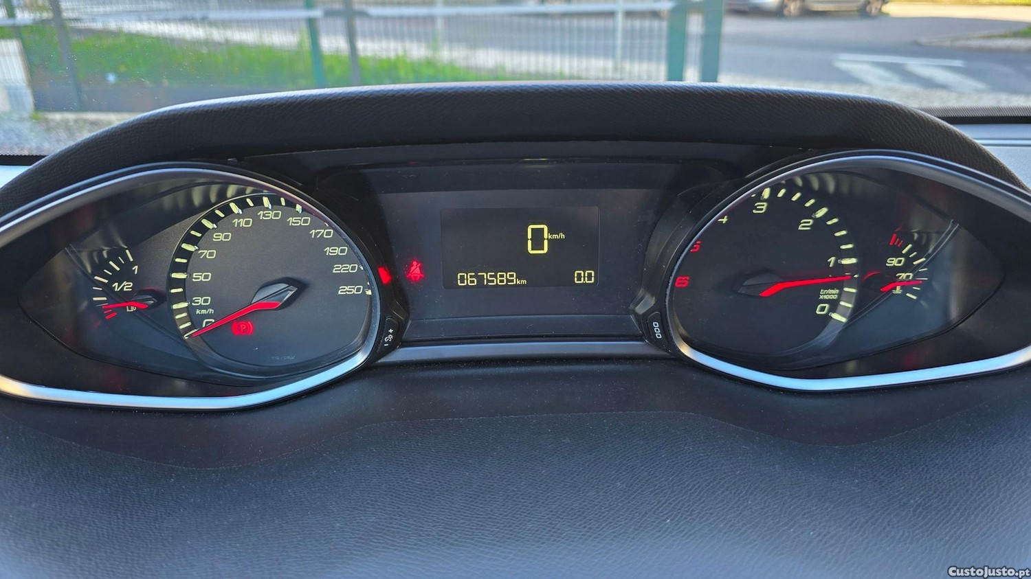 Peugeot 308 1.5 BlueHDi Style — fotografia 13