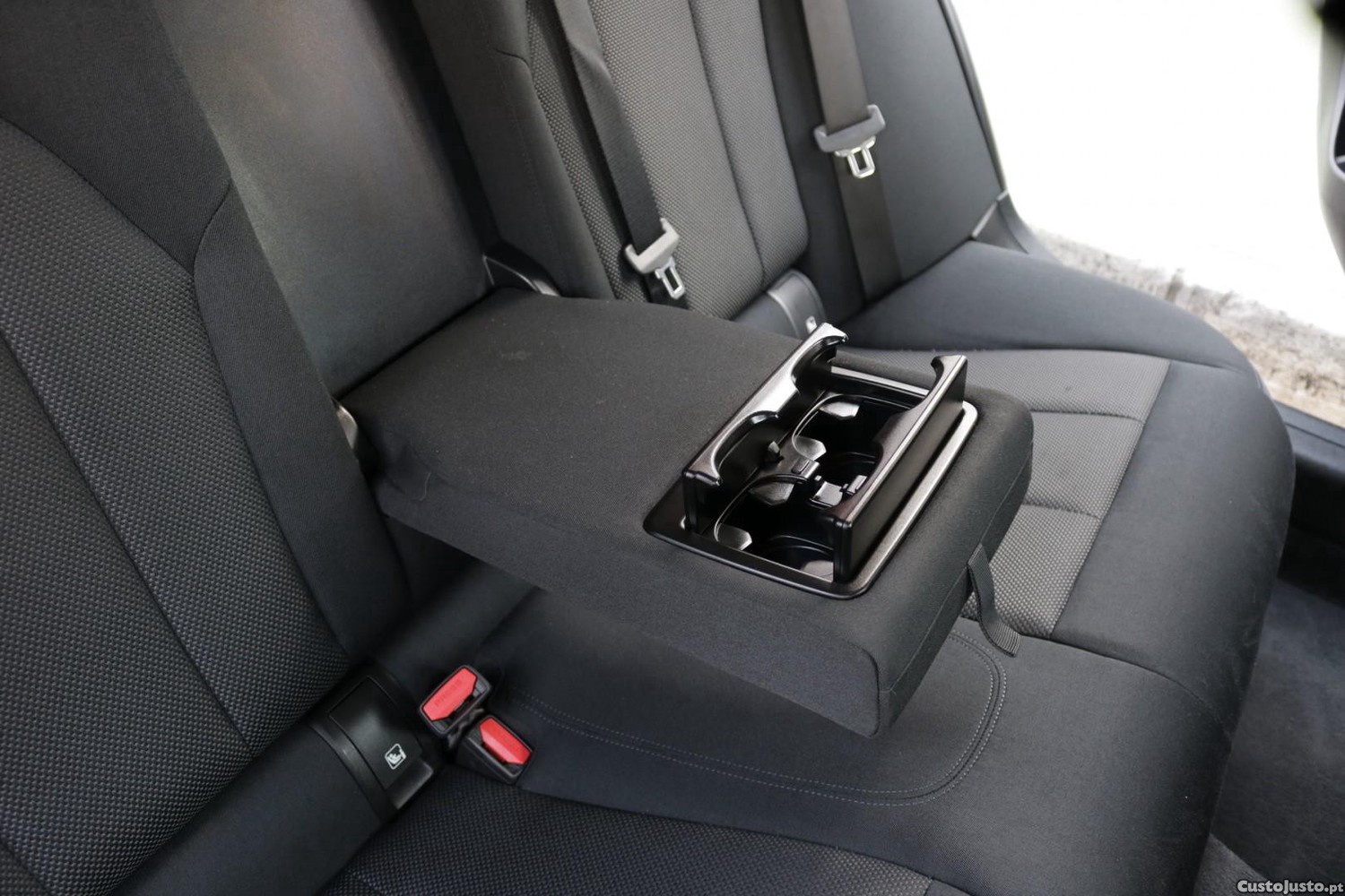 BMW 318 d Touring Auto 150cv — fotografia 31