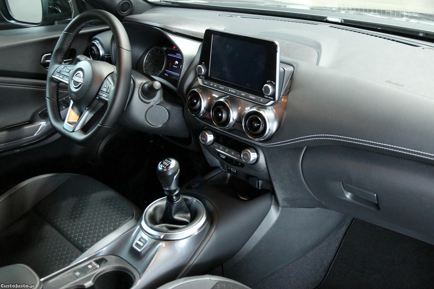 Nissan Juke 1.0 DIG-T N-Connecta NAV — fotografia 18