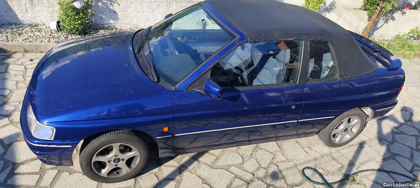 Ford Escort Cabrio 1.6 — fotografia 4