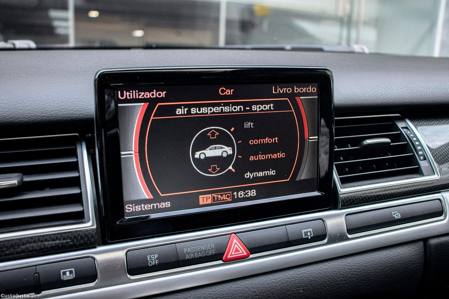 Audi S8 5.2 V10 FSI Quattro — fotografia 12