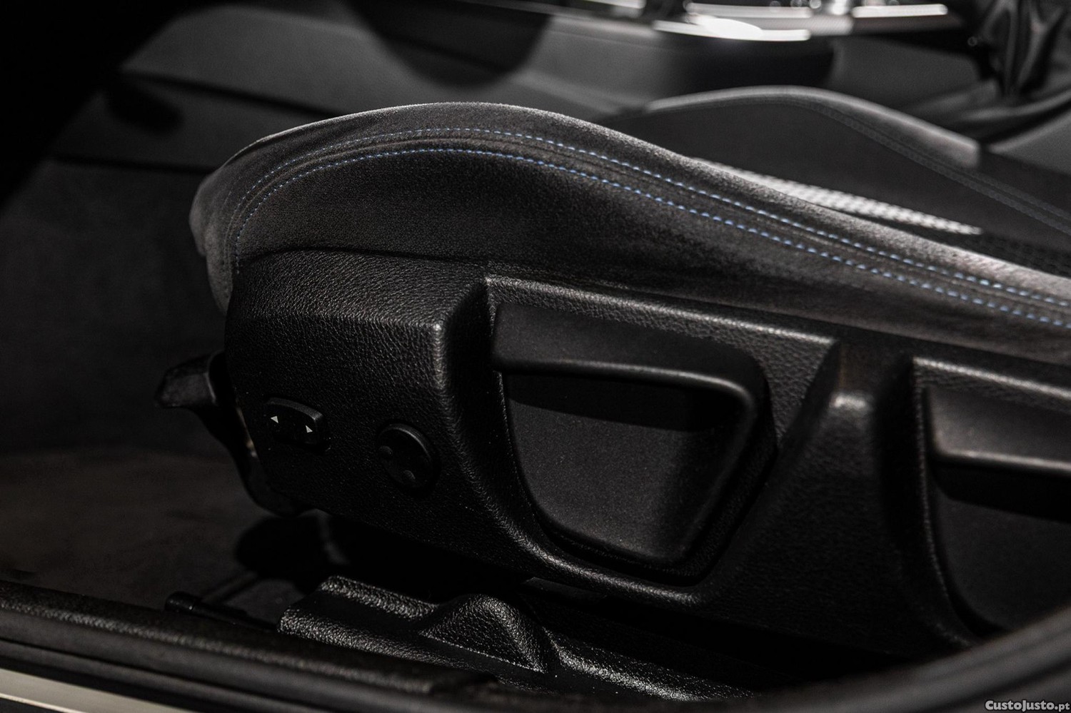 BMW 320 d Auto Pack M — fotografia 15