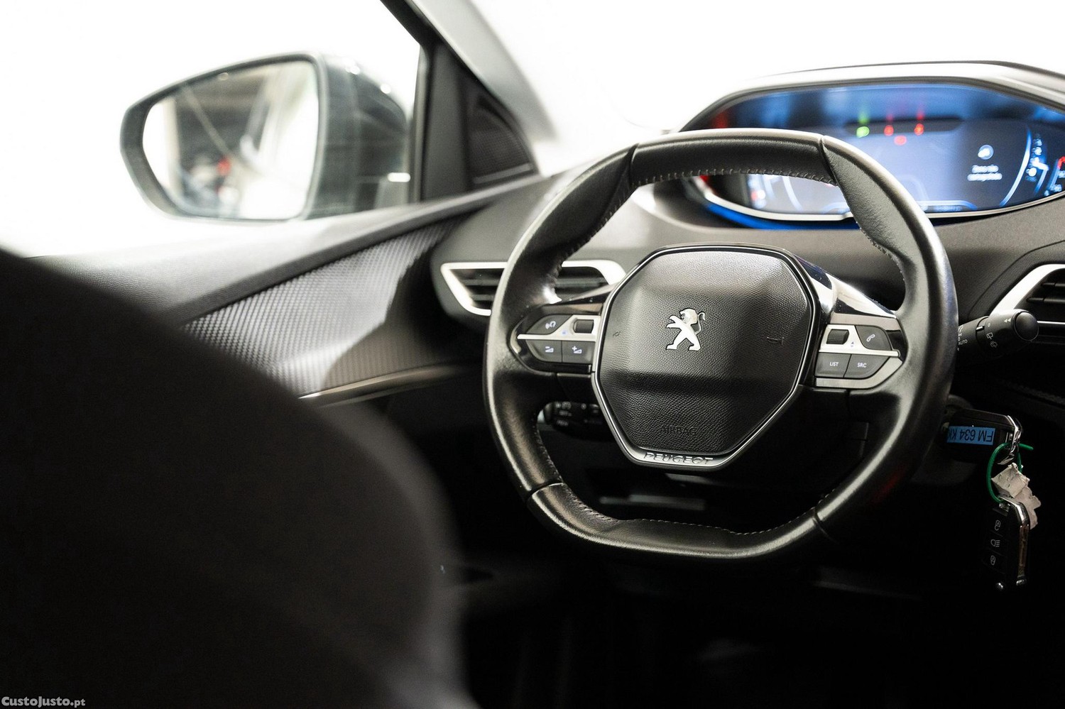 Peugeot 3008 1.2 PureTech Active — fotografia 17