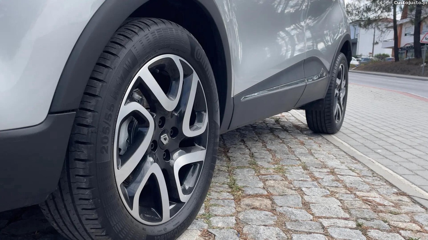 Renault Captur 1.5 dCi Exclusive — fotografia 15