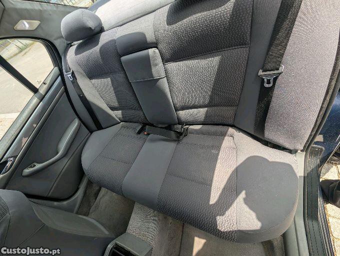 BMW 320 D — fotografia 6