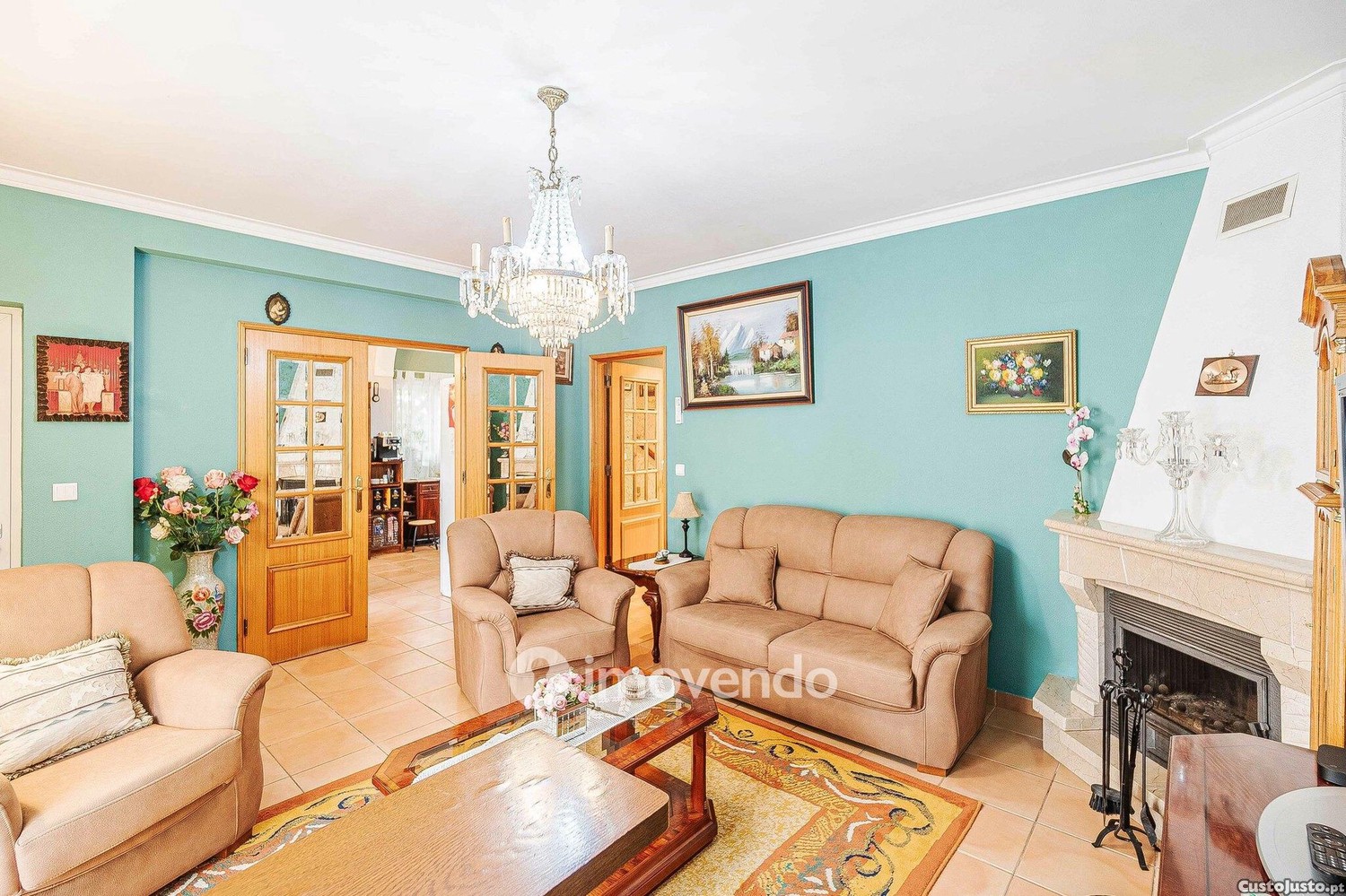 Moradia isolada T2+3, com garagem e jardim, em Azeitão