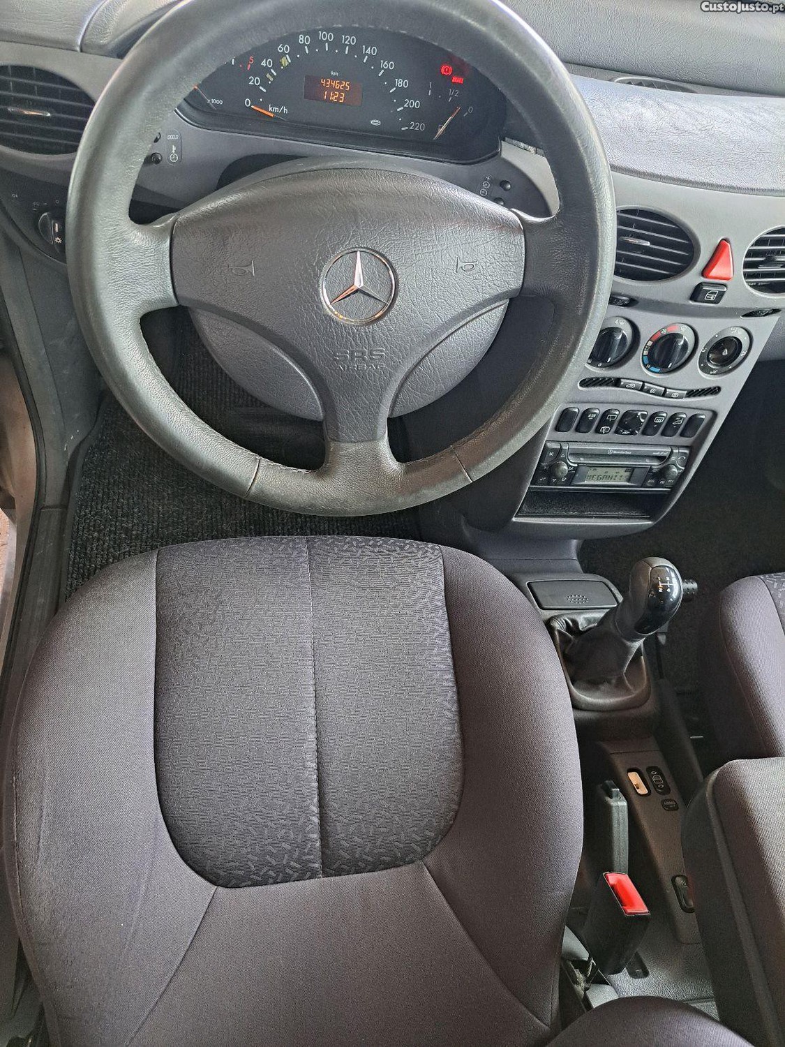 Mercedes-Benz A 170 cdi — fotografia 6
