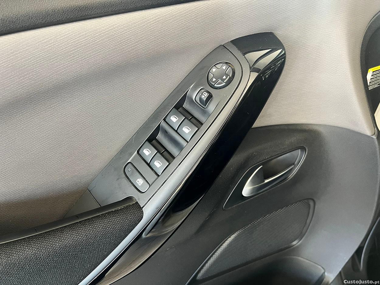Citroën C4 Spacetourer 1.5 BlueHDi Feel — fotografia 9
