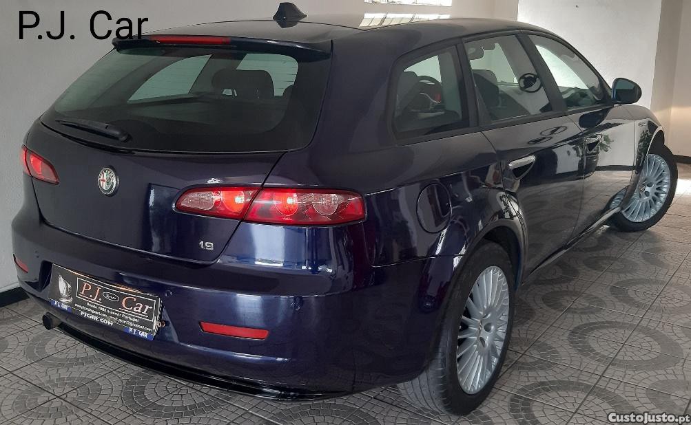 Alfa Romeo 159 Sportwagon Distinctive 1.9 JTDm 16V 150 CV — fotografia 5